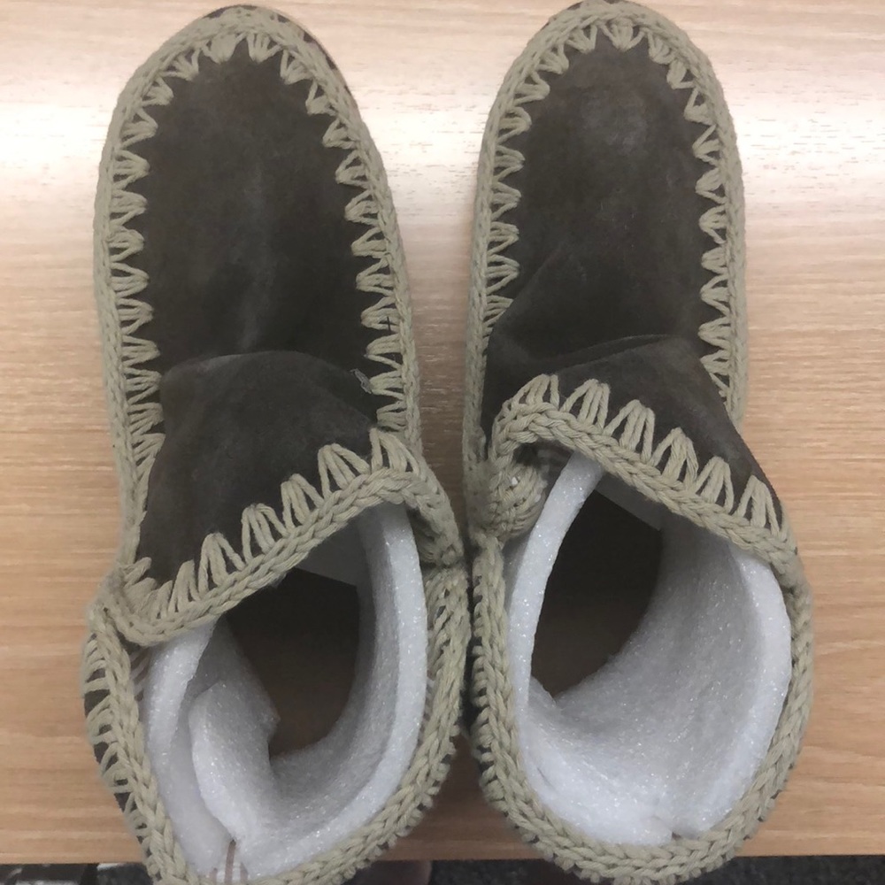 NWT Mou summer Eskimo sneaker suede boot